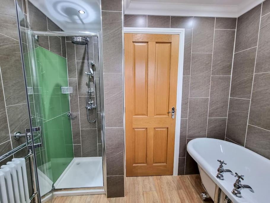 Stunning Family Home Close To The City Centre Manchester Ngoại thất bức ảnh