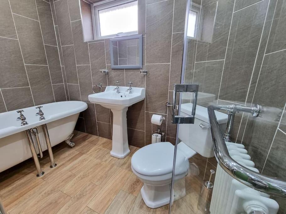 Stunning Family Home Close To The City Centre Manchester Ngoại thất bức ảnh