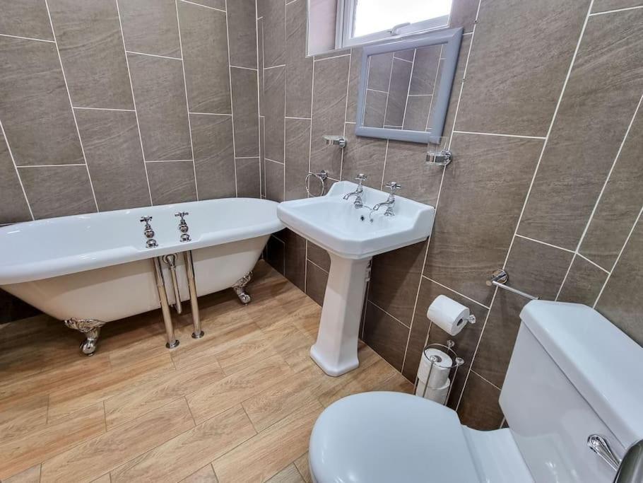 Stunning Family Home Close To The City Centre Manchester Ngoại thất bức ảnh