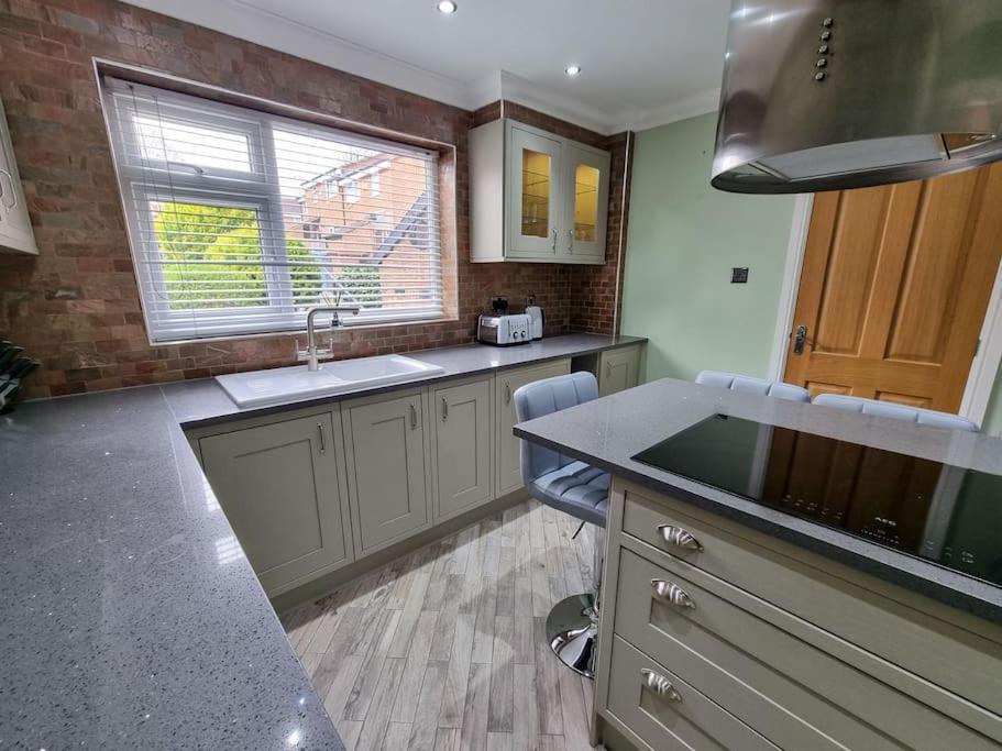 Stunning Family Home Close To The City Centre Manchester Ngoại thất bức ảnh
