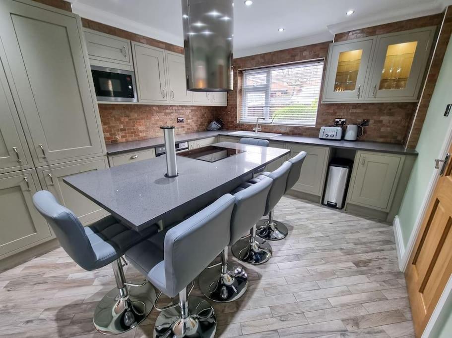 Stunning Family Home Close To The City Centre Manchester Ngoại thất bức ảnh